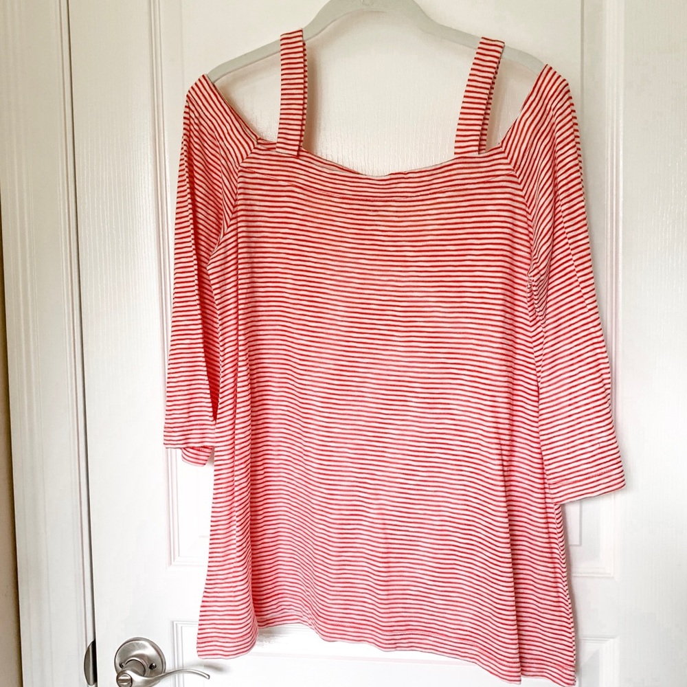 Red/white stripes cold shoulder top